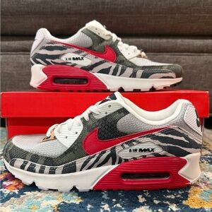 Size 10.5 - Nike Air Max 90 “Tunnel Walk”